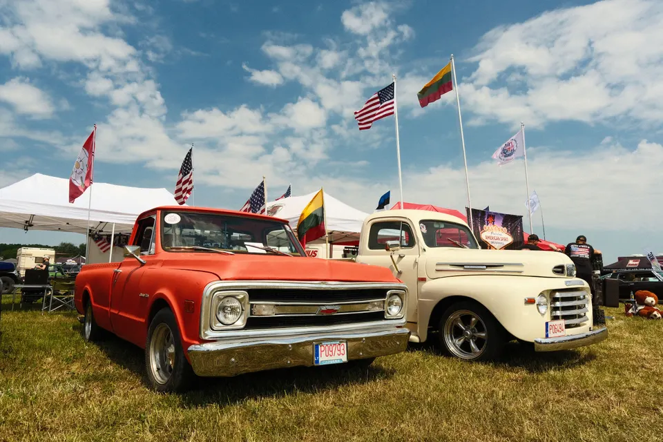 Oak Hill Park — towing service